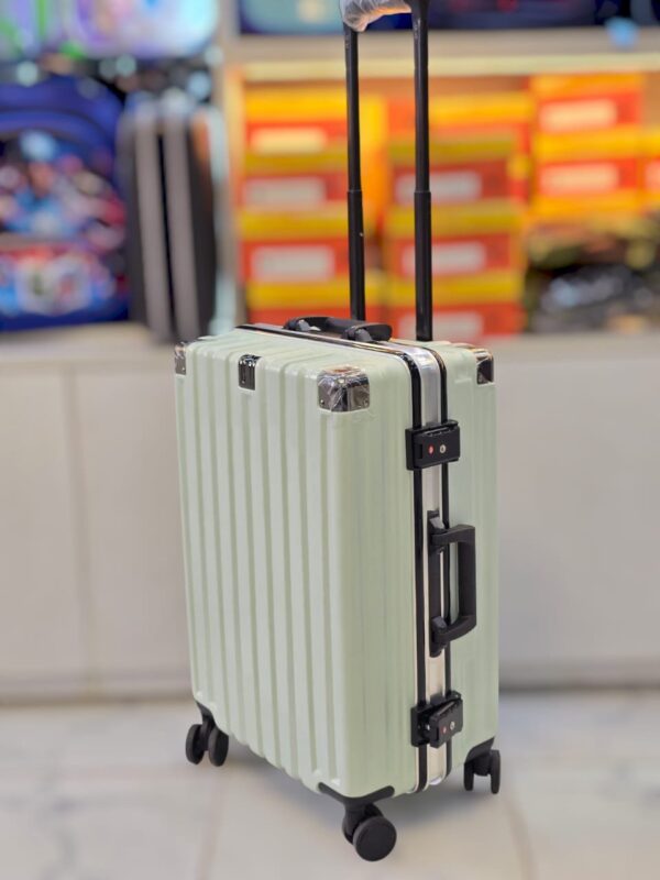 zipper less suitcase